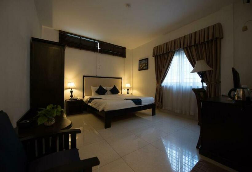 חדר סופריור עם מיטת קינג, Homesyn