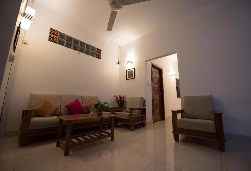 חדר סופריור עם מיטת קינג, Homesyn