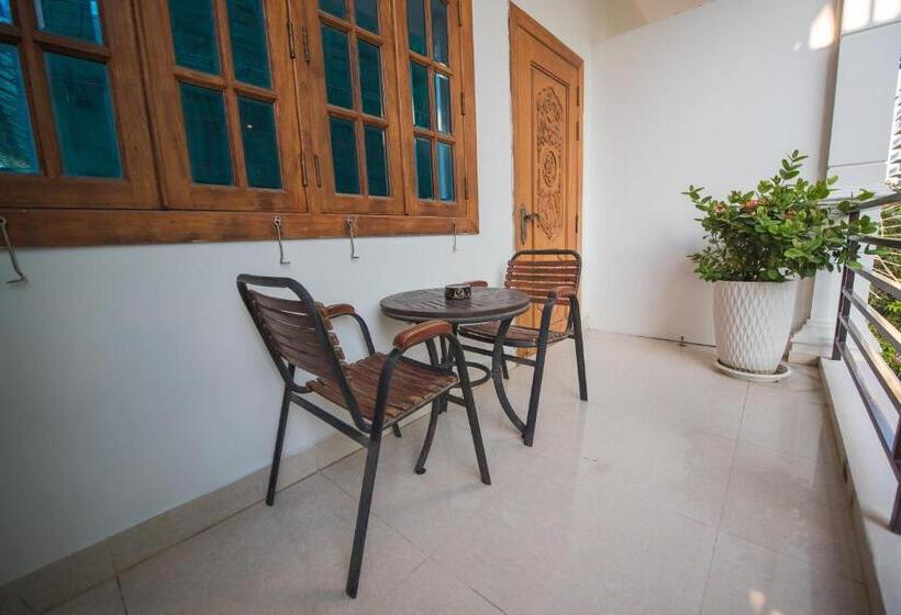 חדר דלוקס עם מרפסת, Homesyn