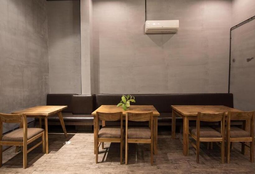 חדר דלוקס עם מרפסת, Homesyn