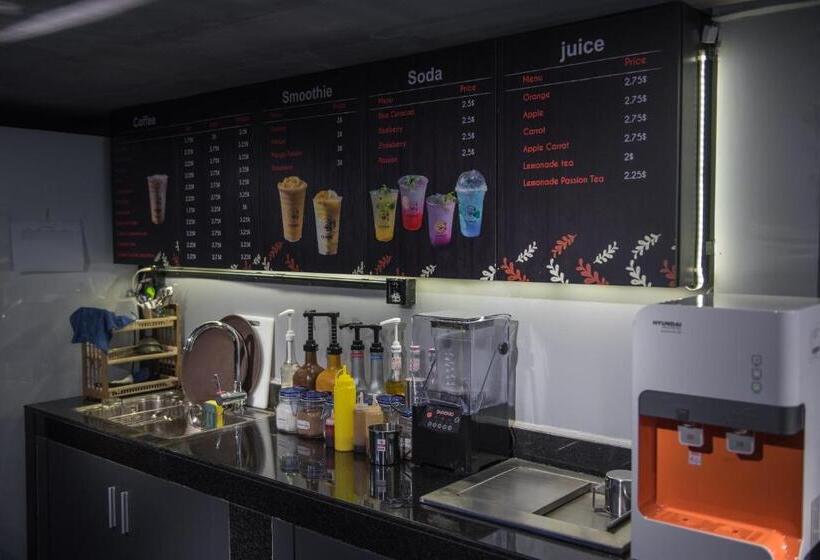 חדר סטנדרט יחיד, Homesyn