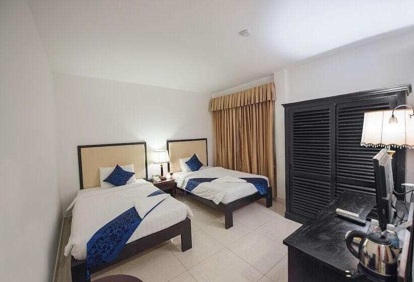 חדר סופריור, Homesyn