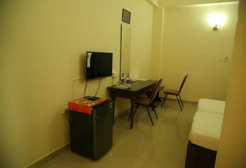 デラックスルーム, Kallada Residency