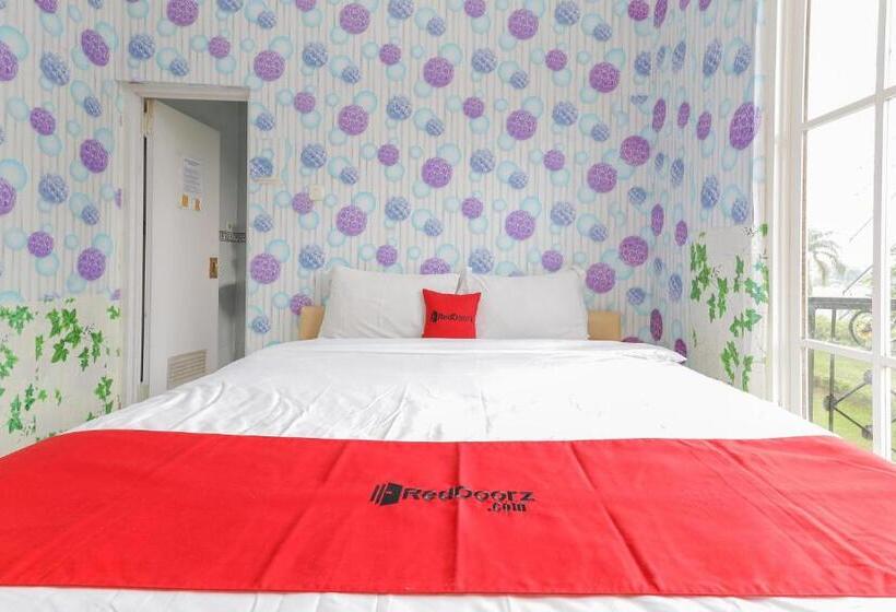 经济房, Reddoorz At Villa Puncak Tidar