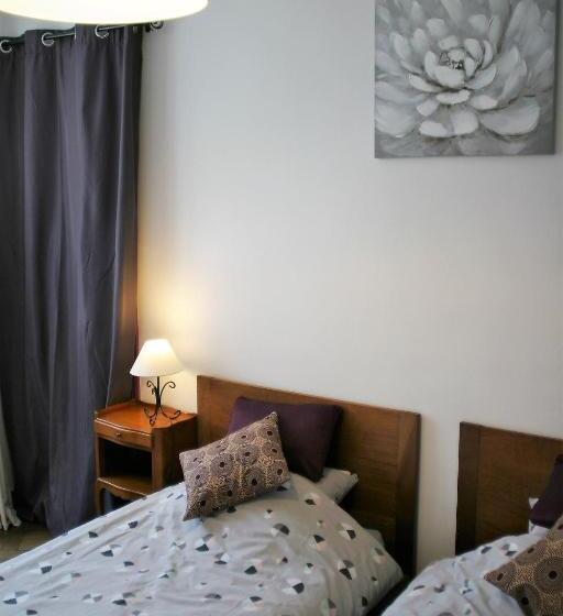 غرفة قياسية, Terre D'espérance