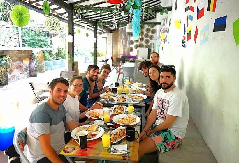 חדר אקונומי, Green Door San Gil