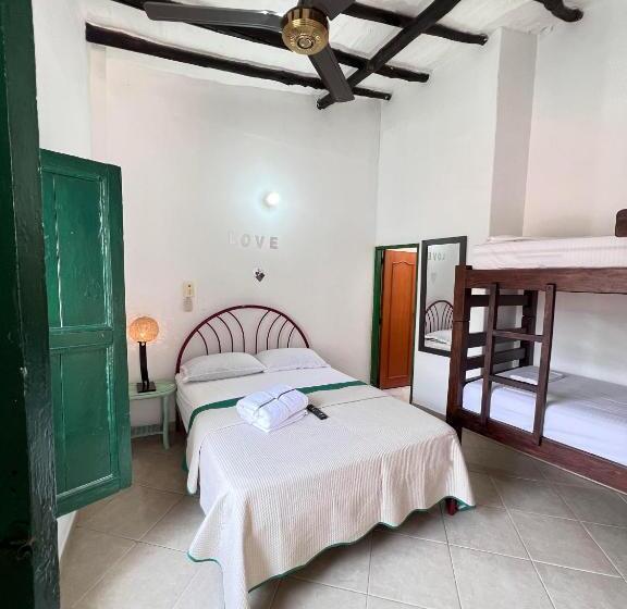 חדר סטנדרט לארבעה, Green Door San Gil