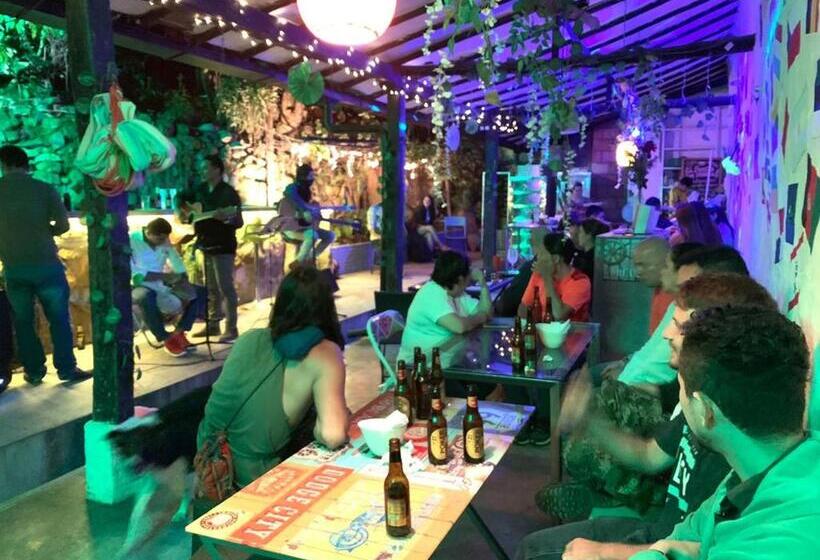 חדר משפחתי דלוקס, Green Door San Gil