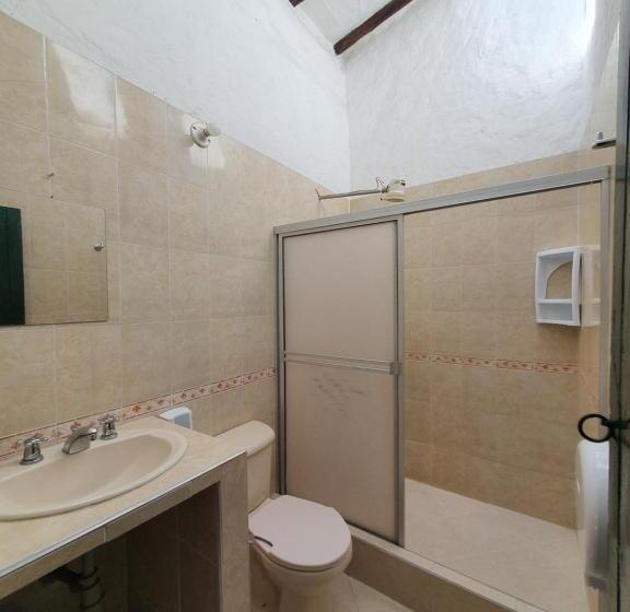 חדר אקונומי, Green Door San Gil