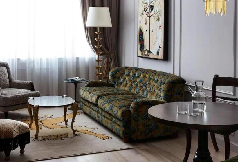 سوئیت با تخت بزرگ, Maison Metier, In The Unbound Collection By Hyatt