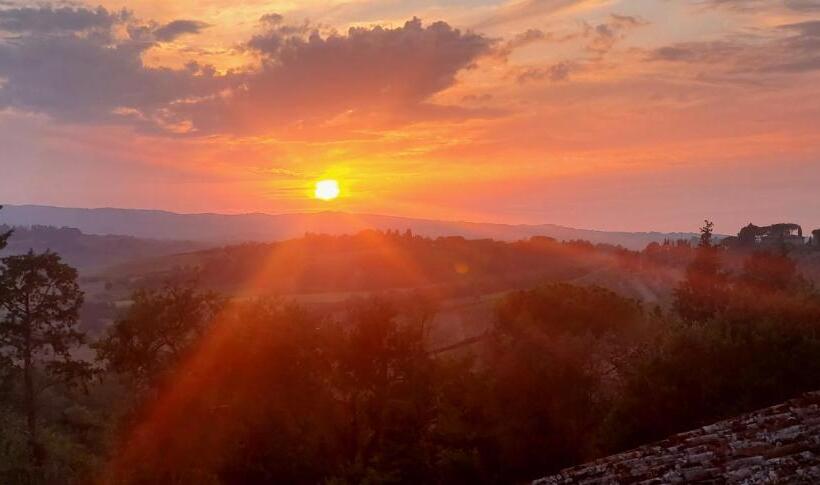 דירת חדר סופריור, La Volpaia 1521