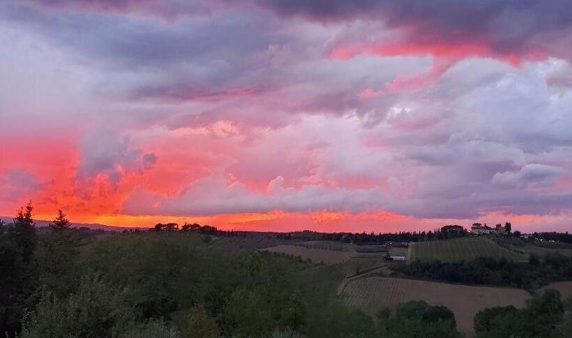 דירת חדר סופריור, La Volpaia 1521