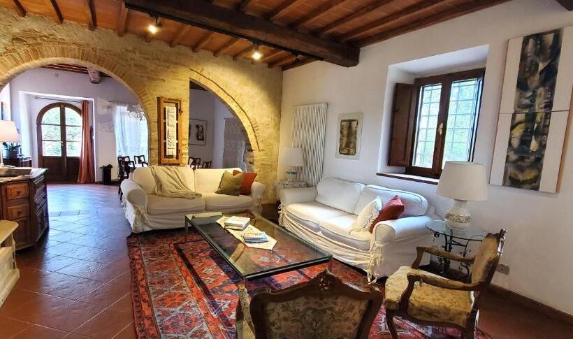 דירת חדר סופריור, La Volpaia 1521