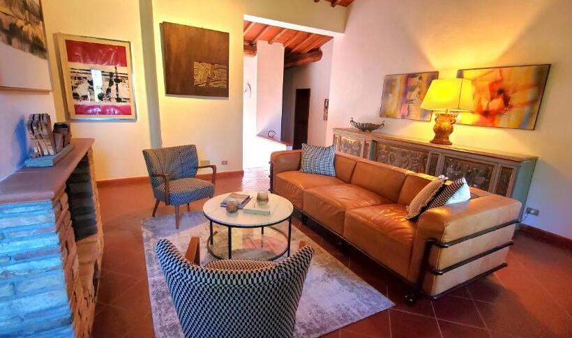 דירת חדר סופריור, La Volpaia 1521