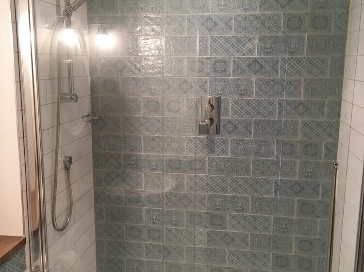 高级大房间, The Walhampton Arms