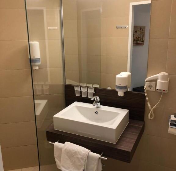 اتاق راحتی سه تخته, Gasthof Schwabl Wirt