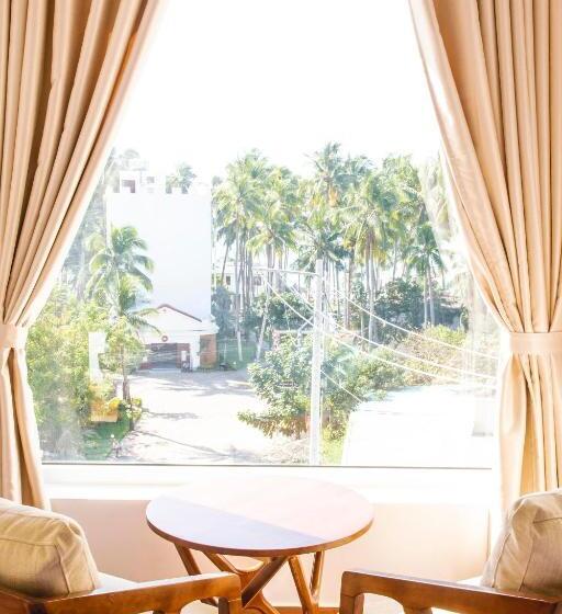 اتاق لوکس با بالکن و چشم‌انداز دریا, Mui Ne Beach