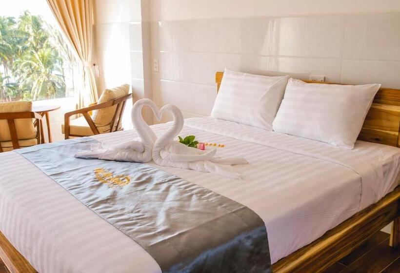 اتاق لوکس با بالکن و چشم‌انداز دریا, Mui Ne Beach