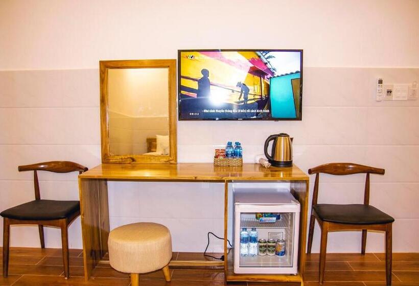 اتاق خانوادگی با چشم‌انداز باغ, Mui Ne Beach