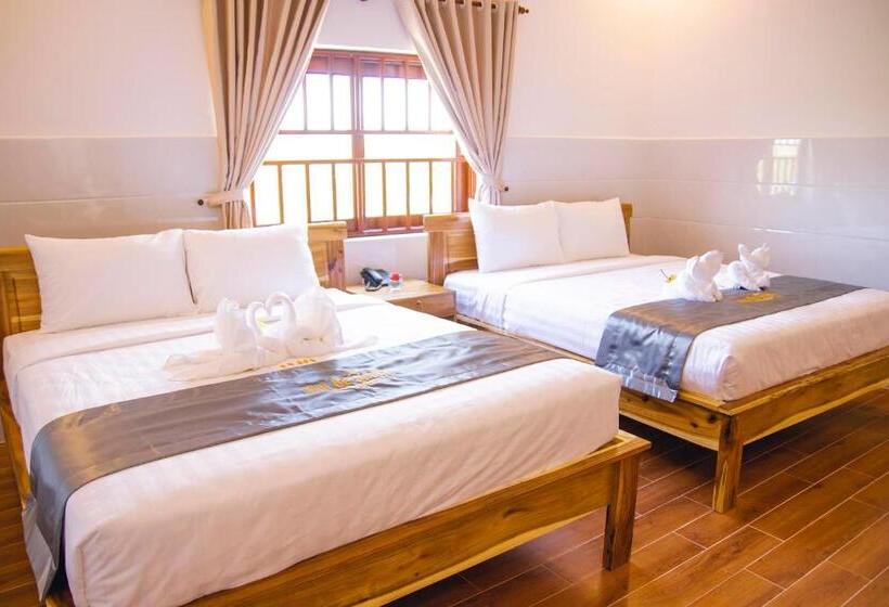 اتاق خانوادگی با چشم‌انداز باغ, Mui Ne Beach