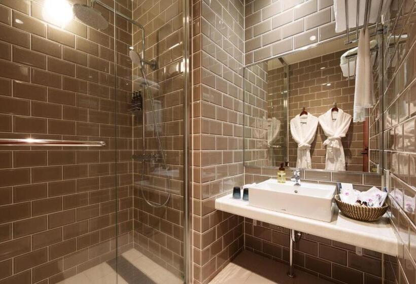 패밀리 룸, Akarinoyado Togetsu