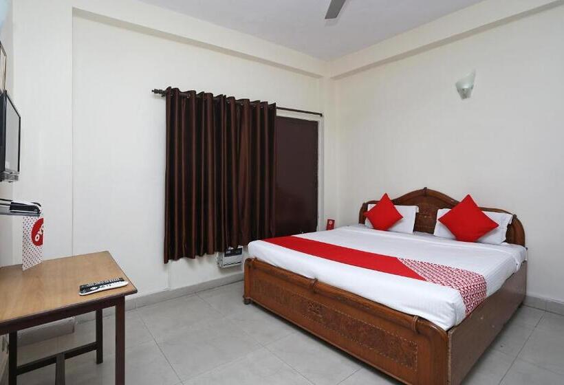 标准间, Oyo 14454 Celebration Bnb Home