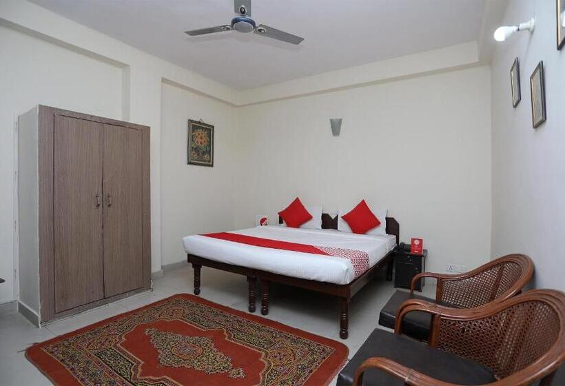 豪华三人间, Oyo 14454 Celebration Bnb Home