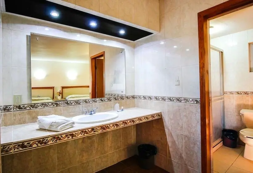 اتاق استاندارد, & Suites Marrod