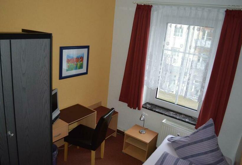 חדר סטנדרט יחיד, Pension Tiffany