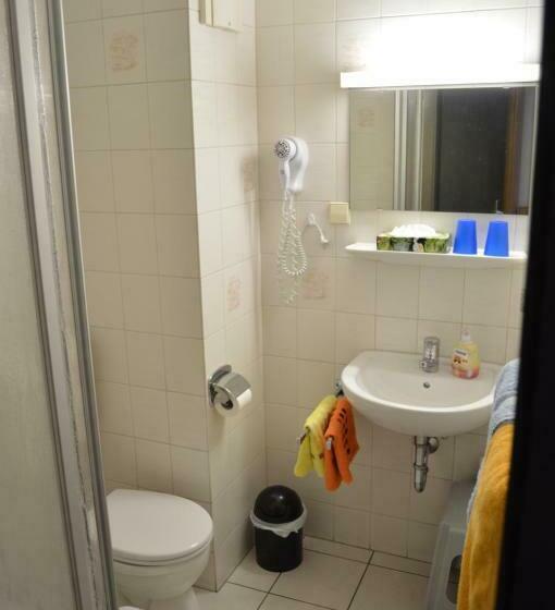 חדר סטנדרט יחיד, Pension Tiffany