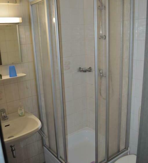 חדר סטנדרט יחיד, Pension Tiffany