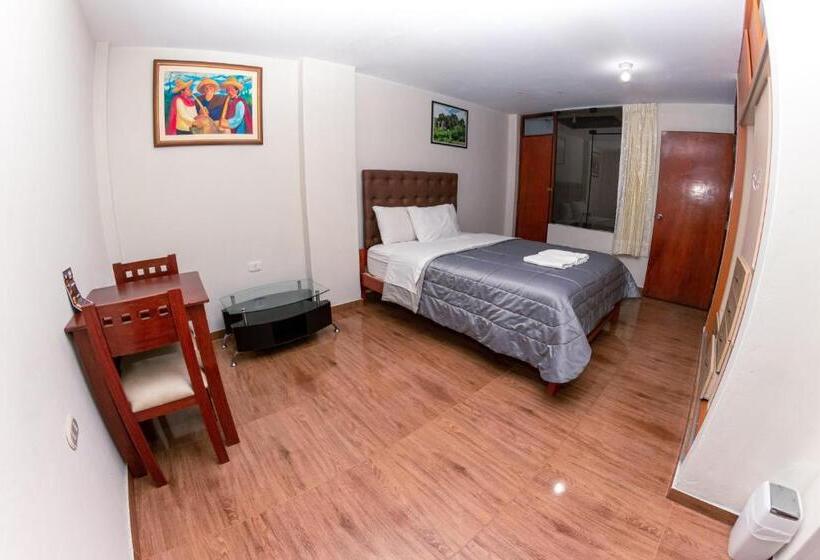 سوئیت با تخت بزرگ, La Shacsha