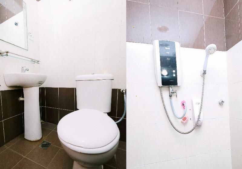 חדר סטנדרט, Oyo 707 Ayuni