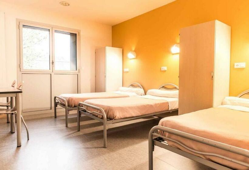 스탠다드 트리플 룸, Centre International De Séjour