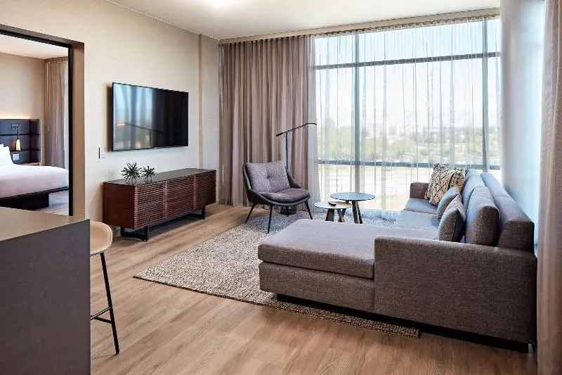 キングサイズベッドのスイートルーム, Ac Hotel By Marriott San Jose Santa Clara