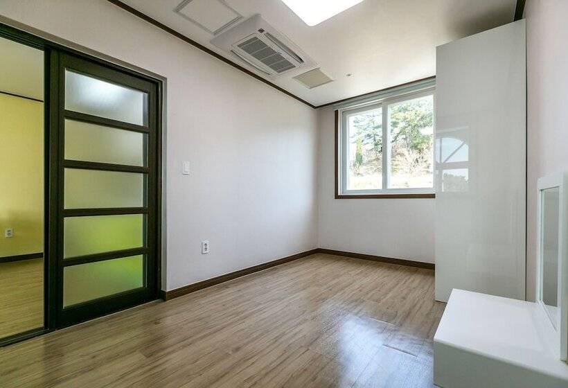 חדר סטנדרט נוף לים, Tongyeong Beach Castle