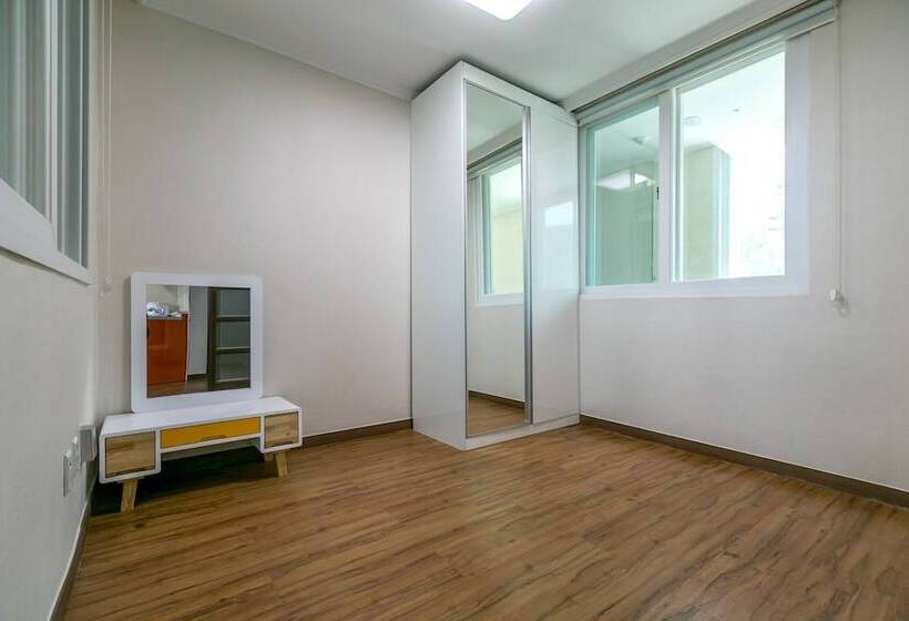 חדר סטנדרט נוף לים, Tongyeong Beach Castle