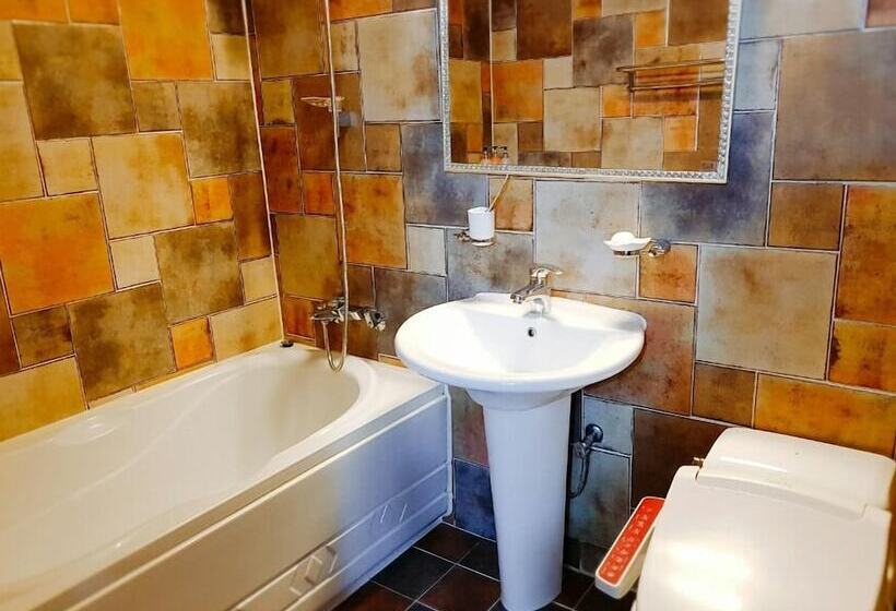 דירת דופלקס בת חדר שינה 1, Tongyeong Beach Castle