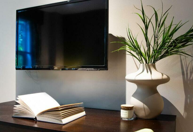 Номер Deluxe, Eton House
