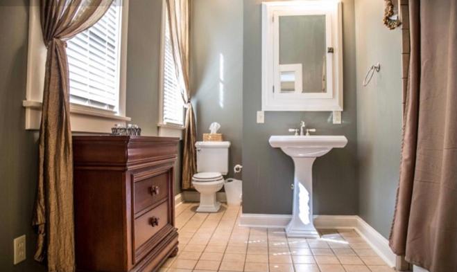 غرفة قياسية سرير كينج, Clark House Inn