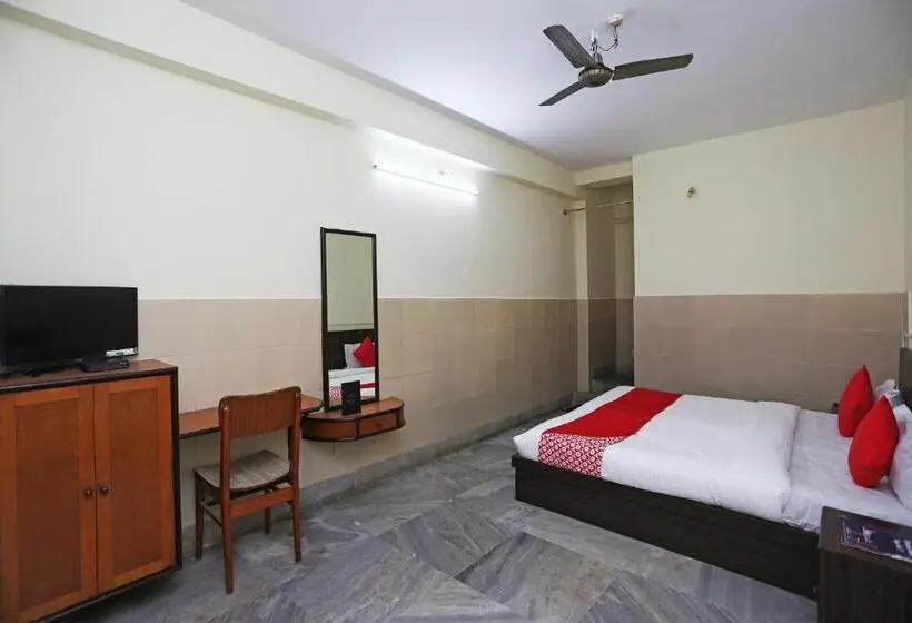 デラックストリプルルーム, O Shree Ram Residency