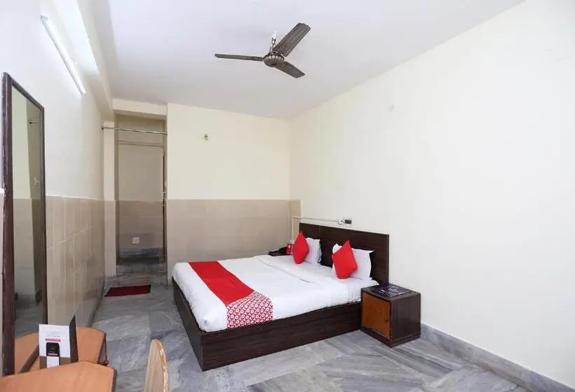 デラックストリプルルーム, O Shree Ram Residency
