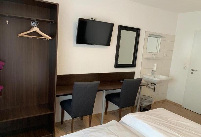 Номер Стандарт, Schnitzelhaus Und Pension Stadt Rosbach