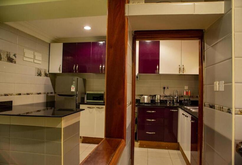 آپارتمان 2 خوابه, Dina Apartments