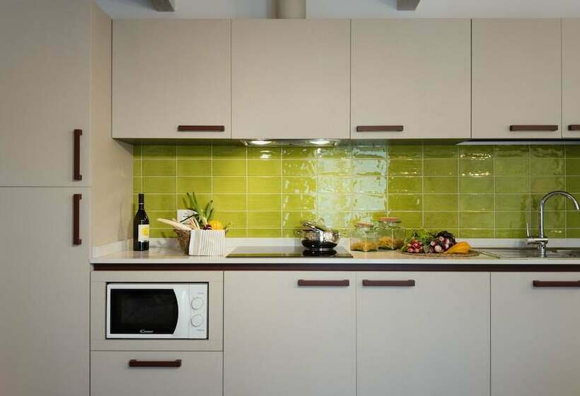 בקתה סופריור, Lino Delle Fate Eco Resort