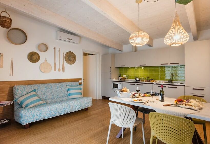 בקתה סופריור, Lino Delle Fate Eco Resort