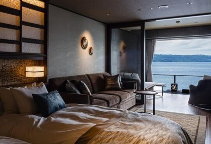 חדר סטנדרט לארבעה, The Lake Suite Ko No Sumika