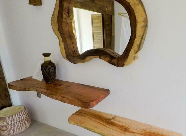 带大床的豪华间, Bikini Beach House