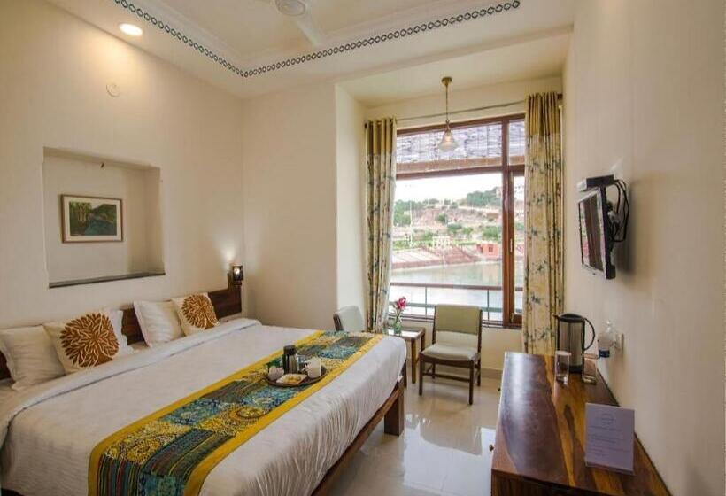 Standardrum Sjöutsikt, Lakeside Inn Ratanada