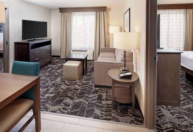 سوئیت 2 خوابه, Homewood Suites By Hilton Ronkonkoma